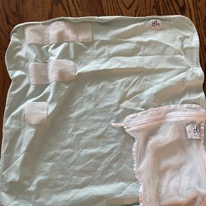 Ollie Swaddle Sky Color